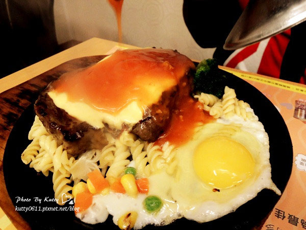 2014-3-9中壢吼牛排 (19).jpg