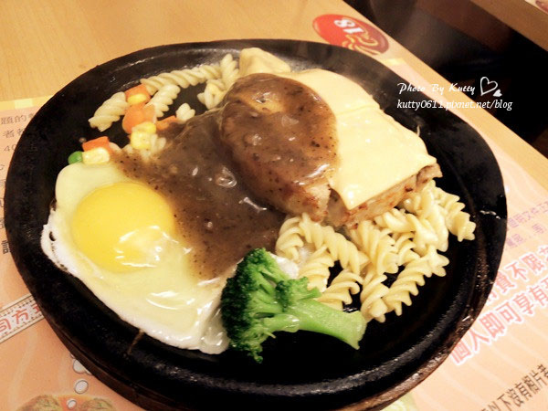 2014-3-9中壢吼牛排 (17).jpg