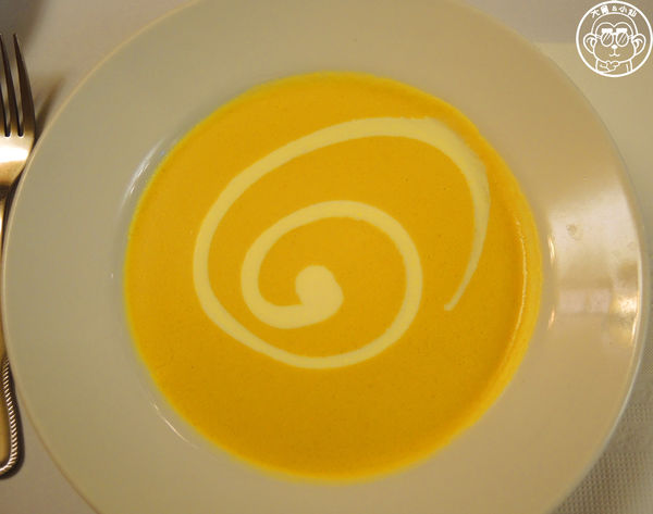 IN墅館：呷飽祙【桃園中壢･in墅館】在氣派別墅裡用餐