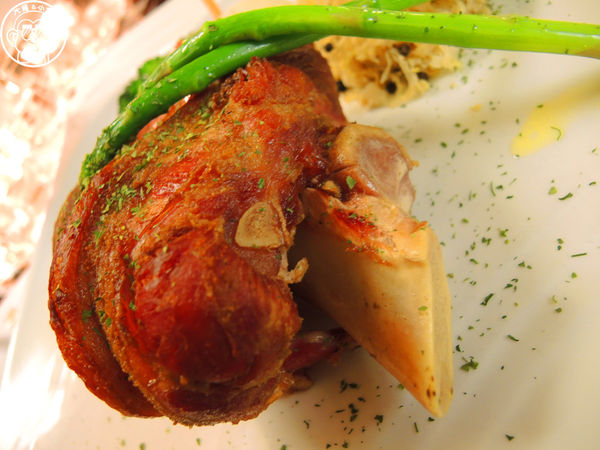 IN墅館：呷飽祙【桃園中壢･in墅館】在氣派別墅裡用餐