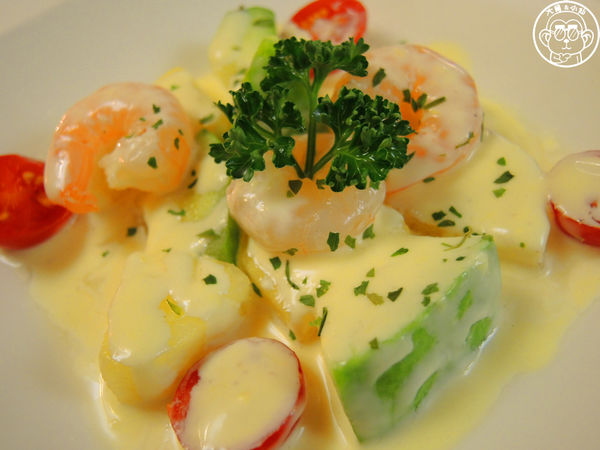 IN墅館：呷飽祙【桃園中壢･in墅館】在氣派別墅裡用餐