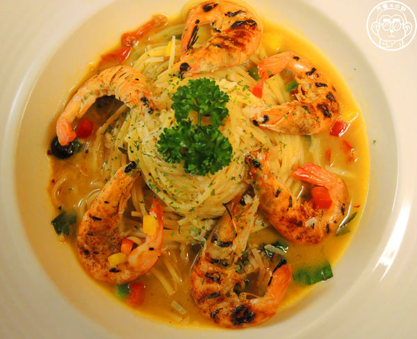 IN墅館：呷飽祙【桃園中壢･in墅館】在氣派別墅裡用餐