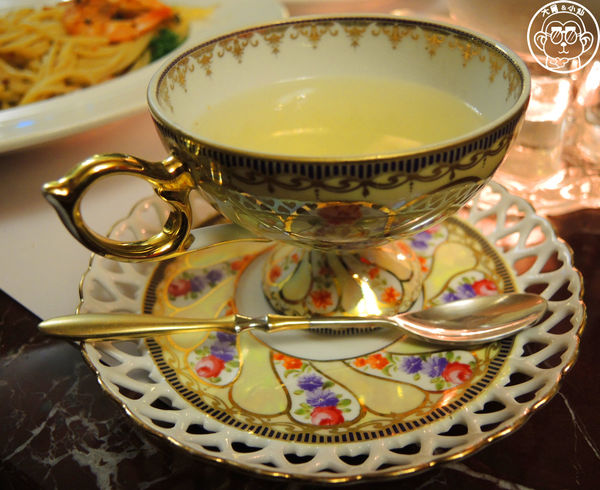 IN墅館：呷飽祙【桃園中壢･in墅館】在氣派別墅裡用餐