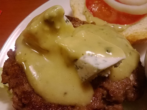 J-House：粗飽飽~公館巷子裡的美式漢堡餐廳 J-House