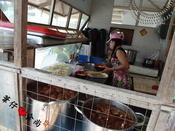 越南大骨湯麵:越香越南好滋味!超級滑Q大骨湯麵~