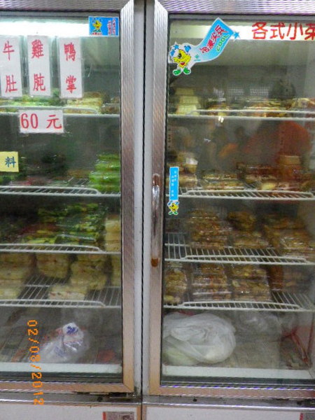 新明老牌牛肉麵:蘇拉颱風的優閒午餐-新明老牌牛肉麵