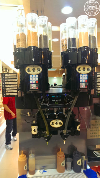 張豐盛商行：呷飽祙【桃園中壢･張豐盛商行】除了8選2還多了義式冰淇淋