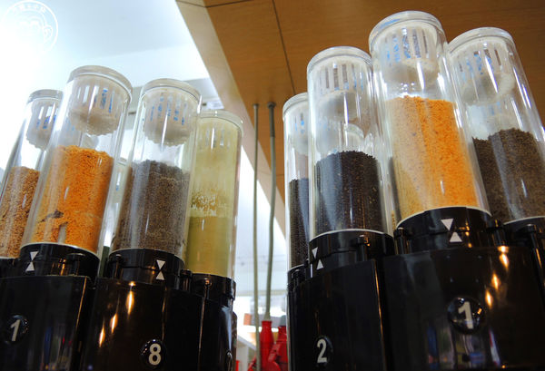 張豐盛商行：呷飽祙【桃園中壢･張豐盛商行】除了8選2還多了義式冰淇淋