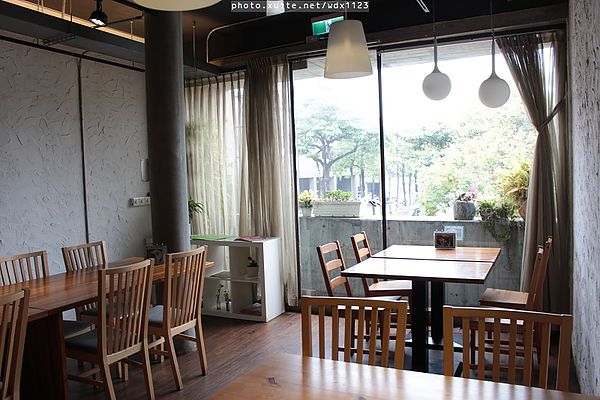 森林旁邊 La Foret(英才館):『森林旁邊(英才館)』❤餐點選擇多樣化、親子同樂的好所在~102.12.13