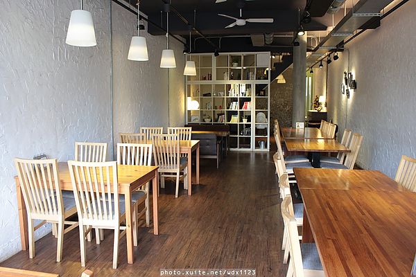 森林旁邊 La Foret(英才館):『森林旁邊(英才館)』❤餐點選擇多樣化、親子同樂的好所在~102.12.13