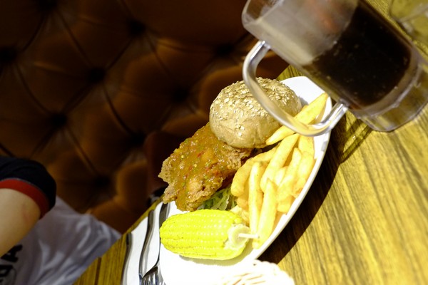 the Chips(光復店)：漢堡也蠻好吃的阿-the chips