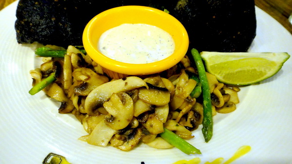 the Chips(光復店):【口碑卷53】創意美式料理The Chips!開胃菜炸黑魚大贏!