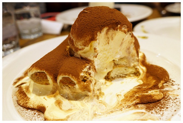 the Chips(光復店)：台北國父紀念館站♬聚會餐廳哪裡找？交通便利、大份量美式風味，飯後甜點不可缺少！　the Chips美式餐廳／光復店