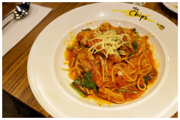 the Chips(光復店)：台北國父紀念館站♬聚會餐廳哪裡找？交通便利、大份量美式風味，飯後甜點不可缺少！　the Chips美式餐廳／光復店