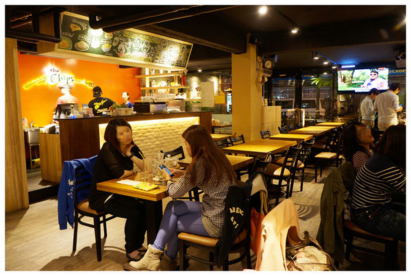 the Chips(光復店)：台北國父紀念館站♬聚會餐廳哪裡找？交通便利、大份量美式風味，飯後甜點不可缺少！　the Chips美式餐廳／光復店