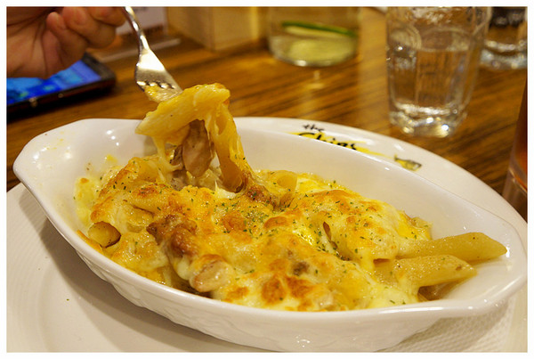 the Chips(光復店)：台北國父紀念館站♬聚會餐廳哪裡找？交通便利、大份量美式風味，飯後甜點不可缺少！　the Chips美式餐廳／光復店