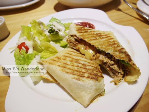 1381769_10200626570450732_130568977_n