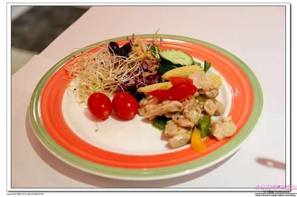 綠芳園法式風情館：【美食♥新竹】☼ 綠芳園法式風情館☼歐洲宮廷的裝潢,美味的餐點，彷彿公主般的享受 ♥♥