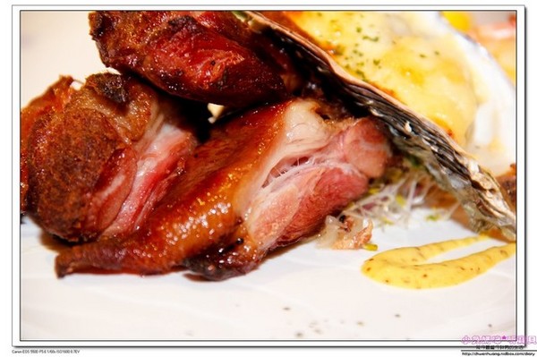 綠芳園法式風情館：【美食♥新竹】☼ 綠芳園法式風情館☼歐洲宮廷的裝潢,美味的餐點，彷彿公主般的享受 ♥♥