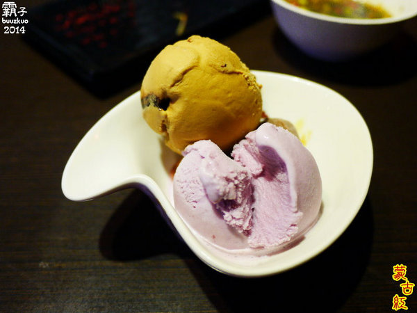 蒙古紅蒙古火鍋:蒙古紅蒙古火鍋,吃到飽也很精緻,辛香料超多der~