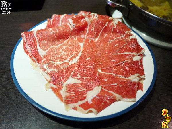 蒙古紅蒙古火鍋:蒙古紅蒙古火鍋,吃到飽也很精緻,辛香料超多der~