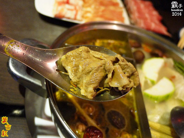 蒙古紅蒙古火鍋:蒙古紅蒙古火鍋,吃到飽也很精緻,辛香料超多der~