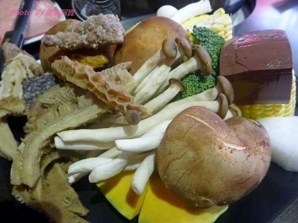 蒙古紅蒙古火鍋：【台北市】香氣十足蒙古火鍋-蒙古紅