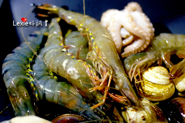 蒙古紅麻辣火鍋1