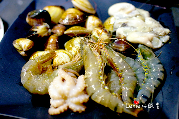 蒙古紅麻辣火鍋3