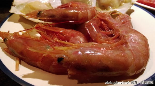 蒙古紅蒙古火鍋:【台北捷運美食。國父紀念館站】蒙古紅蒙古麻辣鍋吃到飽~食材嚴選,大推霜降牛肉.安格斯牛肩.羊培根.松阪豬.鮮蚵