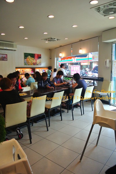 向陽晨間飲食館(二店)：[美食]新北♥超滿足的巨無霸貪吃鬼薯餅塔♥向陽晨間飲食館