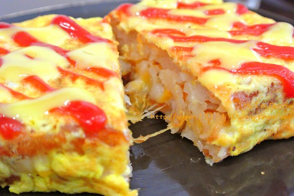 向陽晨間飲食館(二店)：[美食]新北♥超滿足的巨無霸貪吃鬼薯餅塔♥向陽晨間飲食館