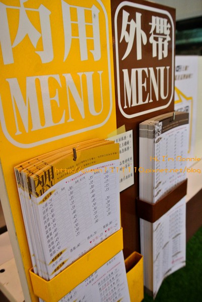 向陽晨間飲食館(二店)：[美食]新北♥超滿足的巨無霸貪吃鬼薯餅塔♥向陽晨間飲食館