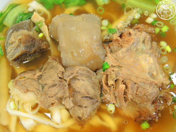 老兵曾王記牛肉麵：呷飽祙【新北中和･老兵曾王記牛肉麵】有牛小排的得獎牛肉麵