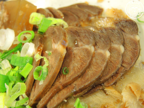 老兵曾王記牛肉麵：呷飽祙【新北中和･老兵曾王記牛肉麵】有牛小排的得獎牛肉麵