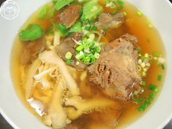 老兵曾王記牛肉麵：呷飽祙【新北中和･老兵曾王記牛肉麵】有牛小排的得獎牛肉麵