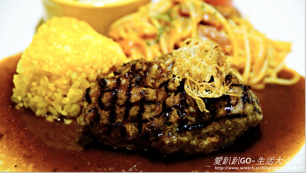 鶴田屋:【食記/台北市】隱藏巷弄間的美食~日式長崎風味漢堡排