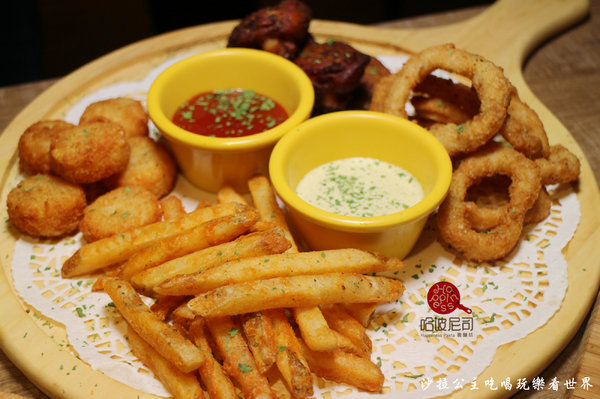 哈波尼司義麵坊Happiness Pasta:三重義式餐廳『哈波尼司義麵坊』聚餐/義大利麵/價格平實/捷運三重站