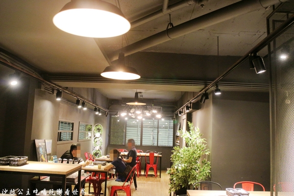 哈波尼司義麵坊Happiness Pasta:三重義式餐廳『哈波尼司義麵坊』聚餐/義大利麵/價格平實/捷運三重站