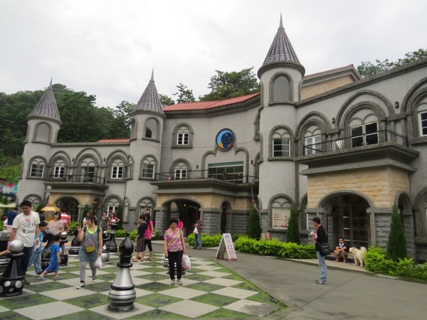大黑松小倆口元首館：充滿歐風城堡風情的【埔里元首館/大黑松小倆口】