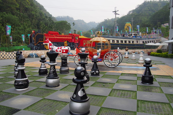 大黑松小倆口元首館:【南投】元首館。大黑松小倆口