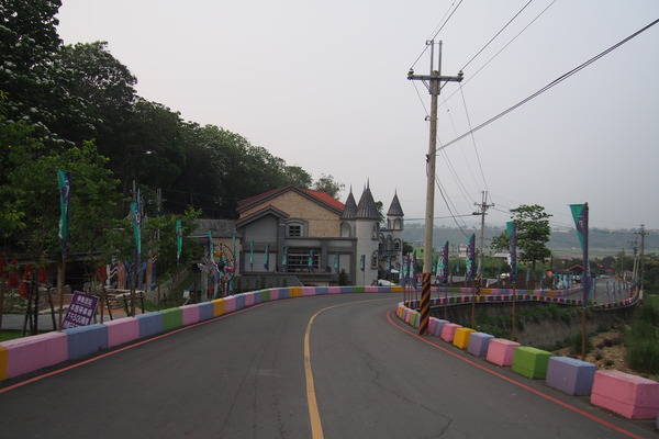 大黑松小倆口元首館:【南投】元首館。大黑松小倆口