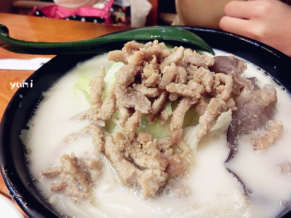 若柳一筋:【台中食記】隱藏台中巷弄美食!?網路高評價~~純乳白湯頭配上手打烏龍麵@若柳一筋