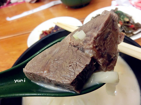 若柳一筋:【台中食記】隱藏台中巷弄美食!?網路高評價~~純乳白湯頭配上手打烏龍麵@若柳一筋