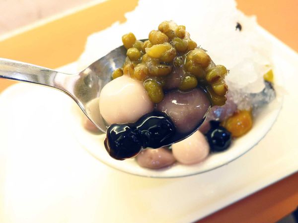 【三重豆花店】傳統集美三色布丁豆花-黑黃白三色豆花