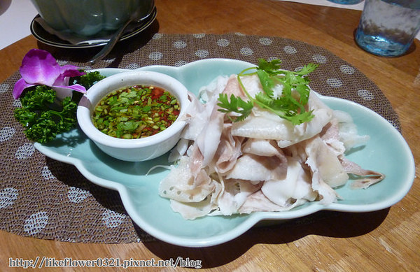 泰一泰雲城泰式料理:【台中西屯區】柏地廣場美味泰式料理,紀錄幸福的一餐-泰一泰雲城泰式料理(台中店)