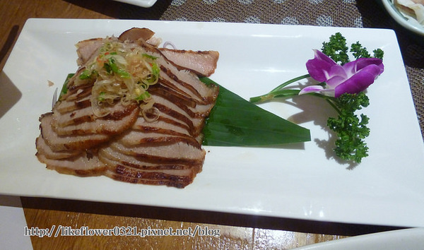 泰一泰雲城泰式料理:【台中西屯區】柏地廣場美味泰式料理,紀錄幸福的一餐-泰一泰雲城泰式料理(台中店)