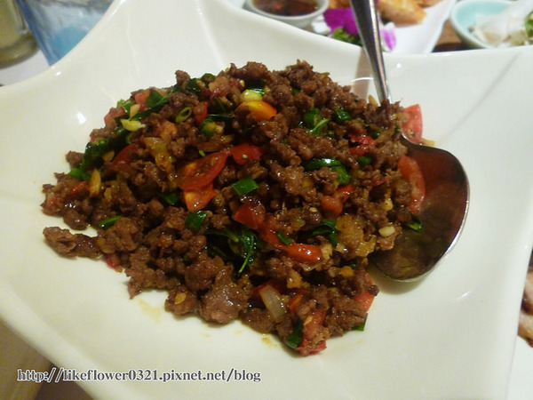 泰一泰雲城泰式料理:【台中西屯區】柏地廣場美味泰式料理,紀錄幸福的一餐-泰一泰雲城泰式料理(台中店)