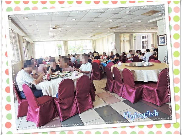 紅螃蟹海鮮餐廳:✜ 美味不容小歔滴宜蘭頭城現撈海鮮料理,錯過可惜!-「紅螃蟹海鮮餐廳」♪♫ ♩♬ ♥~…