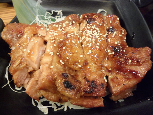 爭鮮定食8(林口店)：【新北林口．美食】定食8 ☆ 平價美味生魚片 ☆ 八種定食通通180